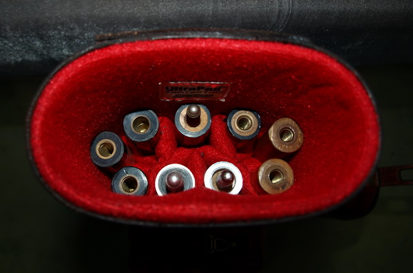 aubum-q-in2.jpg