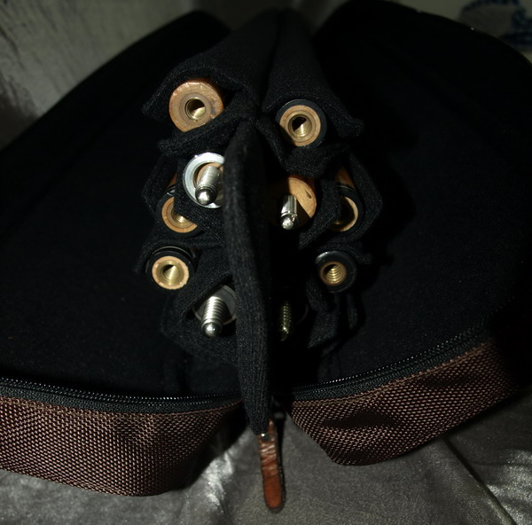 nylonbutterfly-brown-l-interior3.jpg