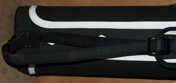 bob-n-shoulderstrap.jpg